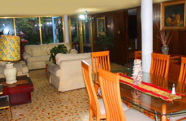 Casa en Lindavista con excelente ubicación!