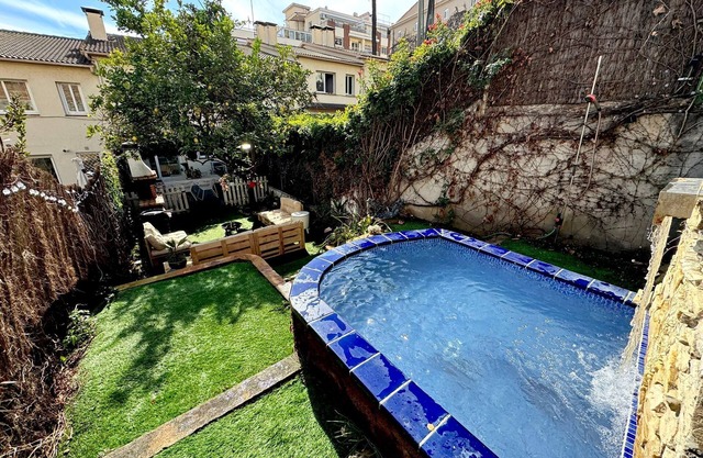 CASA EN MASNOU JUNTO A PLAYA Y TREN