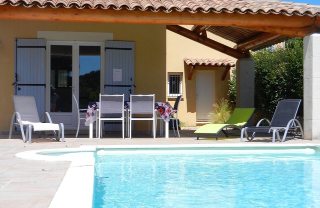 Casa en Puyméras Face Au Ventoux con piscina