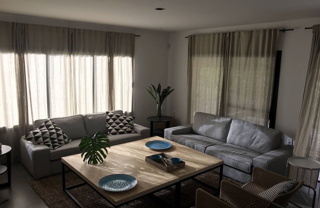 Casa en Barrio Semiprivado, cerca Del Mar