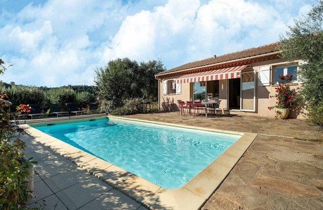 Villa en Roquebrun con piscina privada