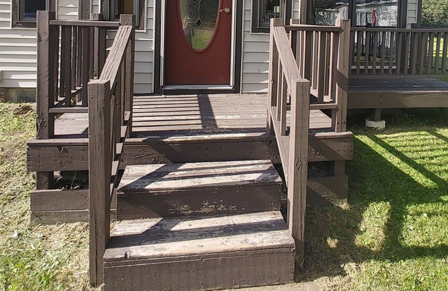 House is at 4008 hwy US2 has 2bedroom 1full bath it sleeps6, 2 car garage