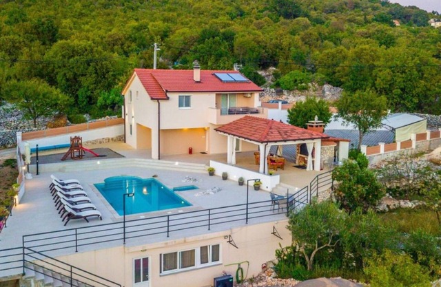 House Jurica (110961-K1) - Nova Sela
