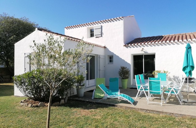 House Ker Pierre-Levée 4 bedrooms close to sea and shops