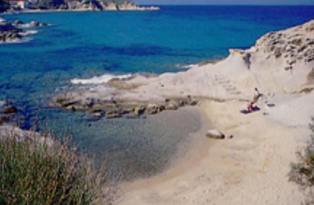 Casa Lina 100 meters from the sea Typical park