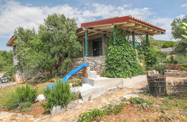 Casa Moonflower (14881-K1) - Tkon - Isla Pasman
