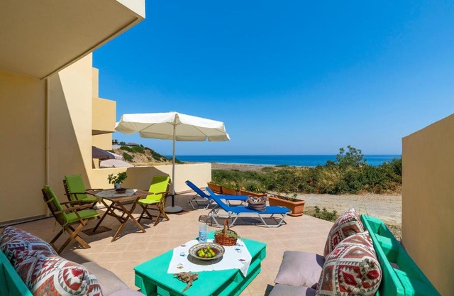 House Myrtos