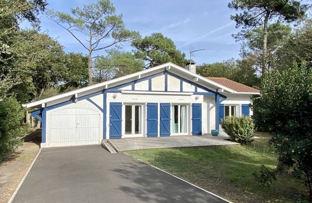 House near Plage des Estagnots and Lac Hossegor