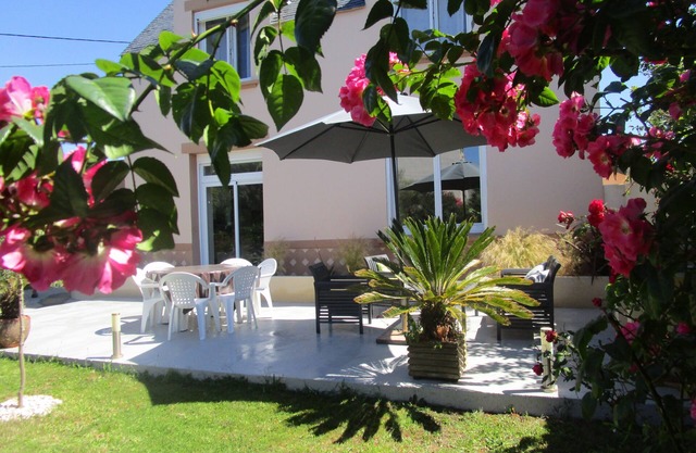 Casa cerca de la playa de PORS CARN, clasificado 3 estrellas, jardín (animales)
