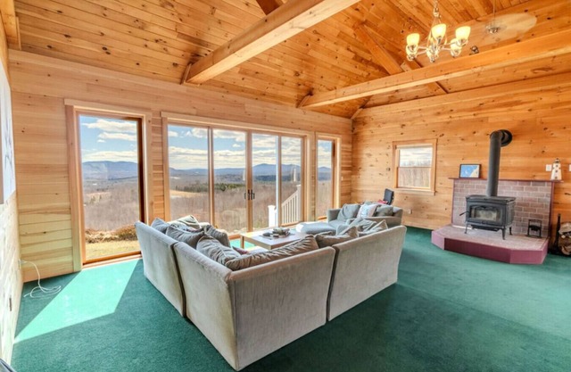 House of Clouds - Space for the Entire Family!