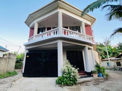 House of Grase, Arusha