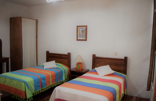 CASA DE LA CRUZ EN EL CORAZON DE TEQUISQUIAPAN