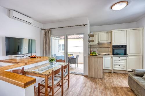 House Of The Sun Bibinje - Happy Rentals