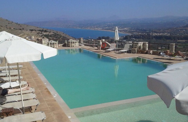 casa en una colina, vista excepcional entre Chania y Rethymnon