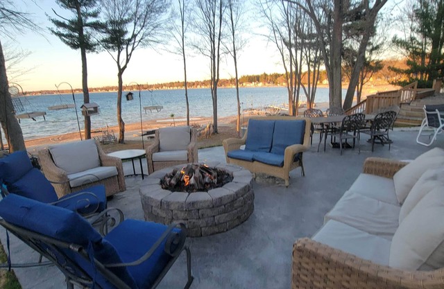 House on Beautiful Lake Missaukee