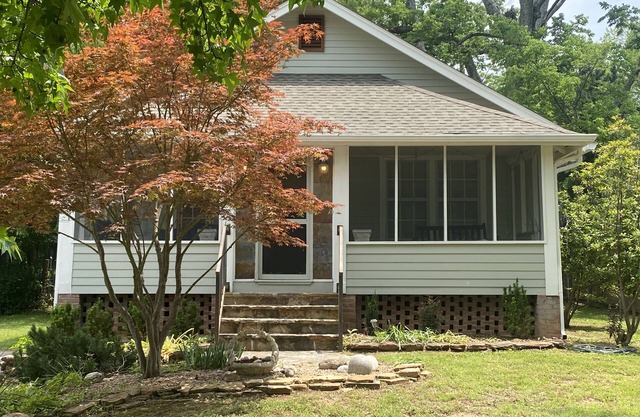 House On Pickard, desirable Campus neighborhood, close to OU and downtown.