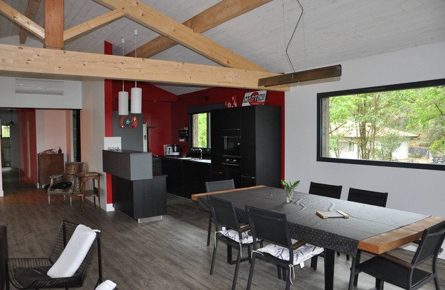 House on stilts, in the forest 4 km from the beach