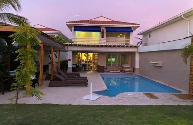 Encantadora Casa en la playa con piscina privada.