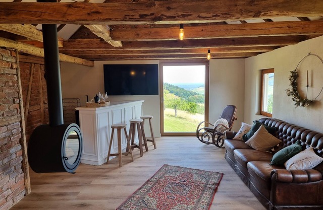 House on the mountain with wellness area, bar and panorama