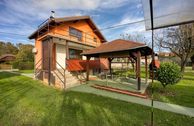House Pepica With Hot Tub, Kraljevec na Sutli, Croatia