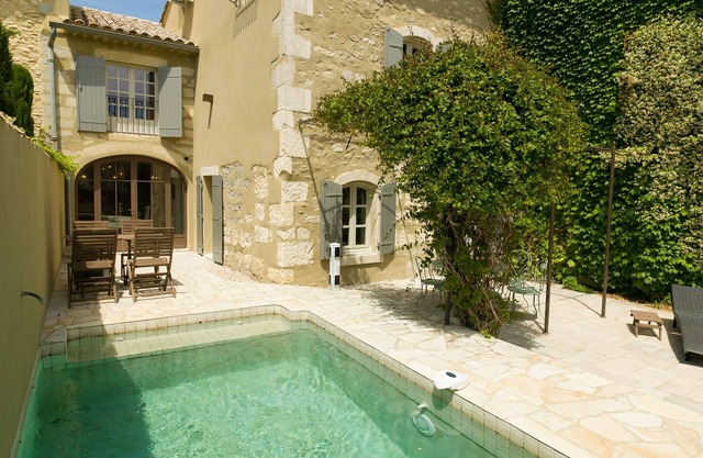 Maison Pierre Casa Provenzal 5 Min Saint Rémy de Provenza para 8 a 10 personas.