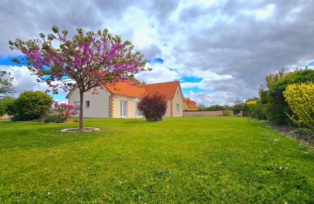 House sauna, jacuzzi 1.3km from the sea
