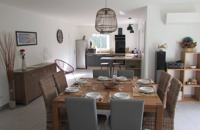 House Solyselva, near Hossegor. Air-conditioned. Swimming pool
