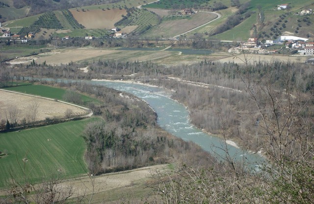 Villa, en encantado promontorio de Abruzzo, en ciudad de Cermignano(TE), cerca de la playa de Roseto y montes de Gran Sasso D’Italia