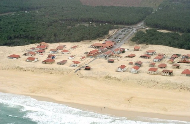 Casa de carácter de 220 m², pies en la arena de la playa.