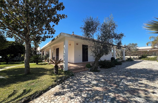 Casa / villa / chalet - Martano