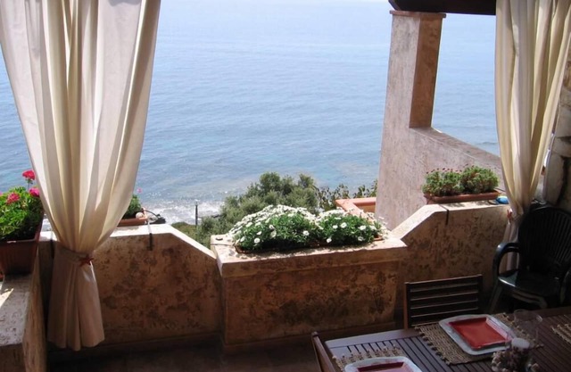 Casa / villa / chalet - PORTO CORALLO