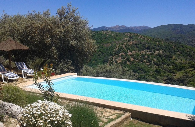 ROMÁNTICA Y TRANQUILA. CON VISTAS INFINITAS AL PAISAJE. CASA CON ENCANTO