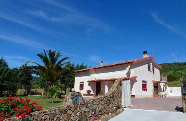 Casa villa con jardín para 2-5 personas.