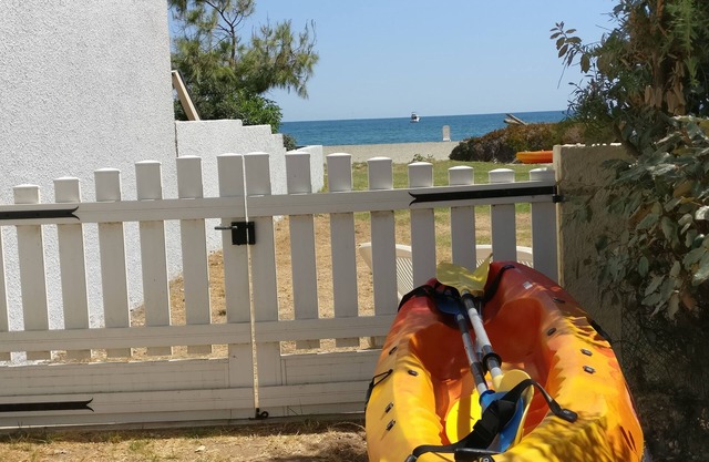 Casa pies en el agua