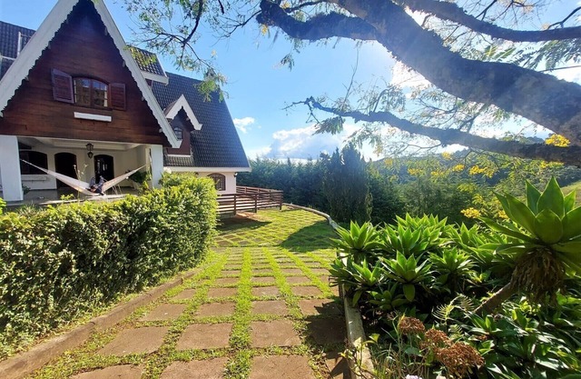 Casa con 05 Suites - Alta Montaña, Hermosa Vista, Naturaleza y Tranquilidad