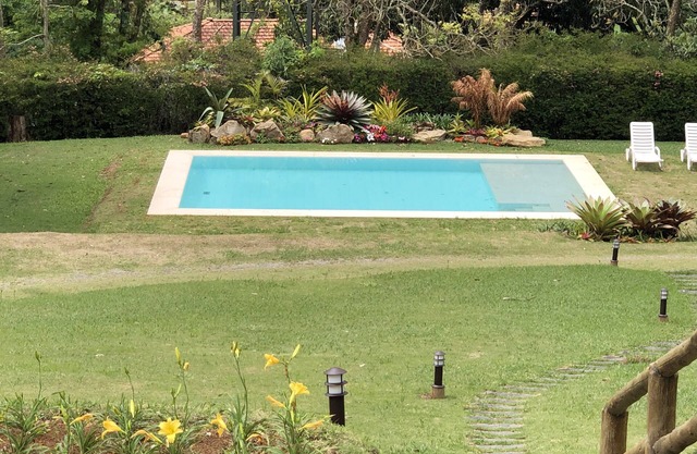 Casa con 5 suites, piscina y barbacoa, a 250 metros del centro de Vale das Videiras