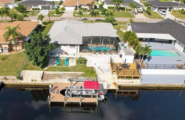 House With A Boat - Boat, Heated Pool, Fishing