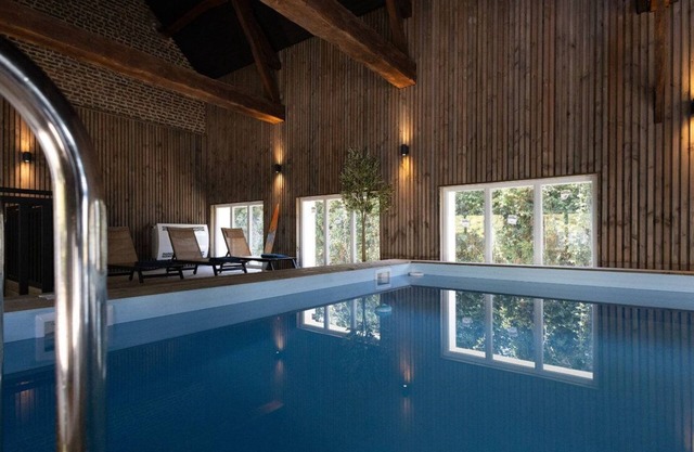 House with garden and swimming pool in a residence close to the sea and Le Touquet