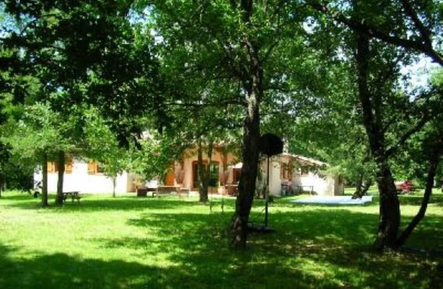 Casa con jardín ..