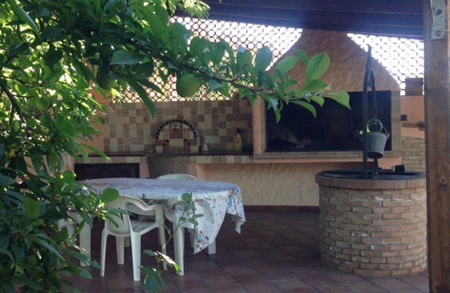 Casa de vacaciones con jardín
