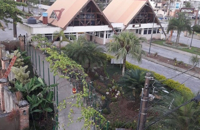 CASA CON PISCINA Y AIRE ACONDICIONADO CONDOMINIO DE PLAYA