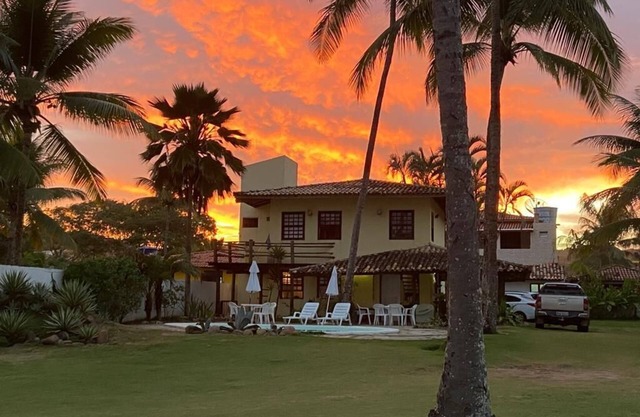 Casa con piscina en la playa sur