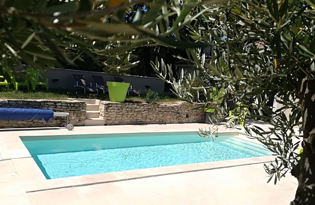 Casa con piscina privada que puede alojar a tres familias. 4, 8, 12 personas