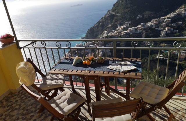 CASA con aparcamiento privado y magnífica vista de la bahía de Positano