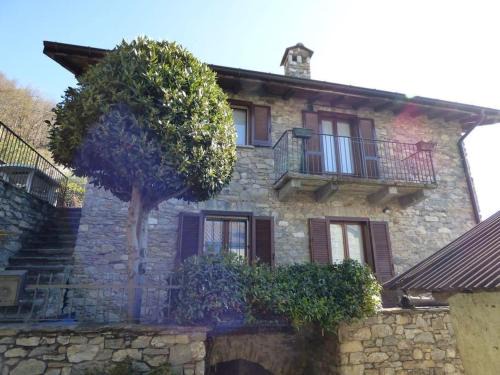 House with stunning view over Lake Como