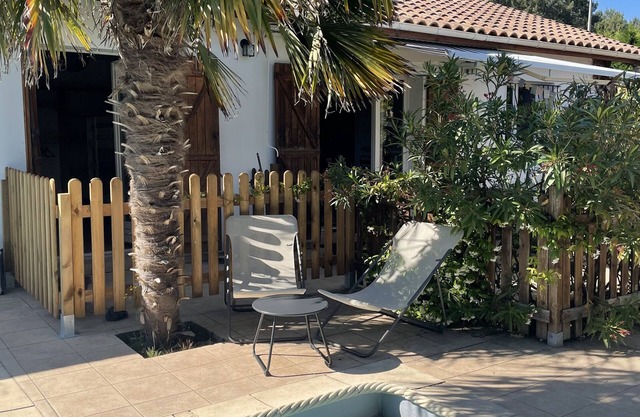 House with swimming pool 10 minutes from the beaches
