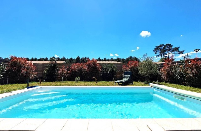 Casa con piscina en la tranquilidad de Linxe