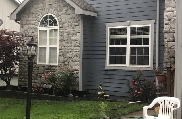 House with walkout rooms to the yard. All new appliances