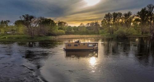 Houseboat - dom na wodzie