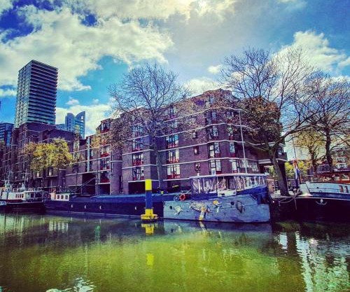 Houseboat holiday apartments Rotterdam